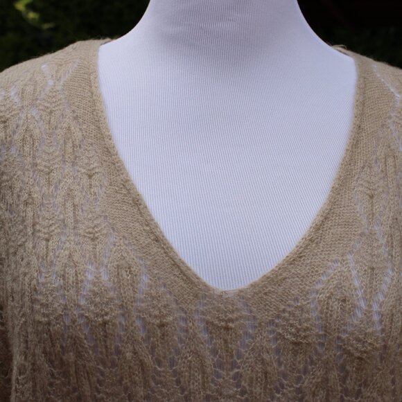Free People Women Sweater V Neck Beige Light P/S Long Perforated Knit Light - Picture 3 of 4